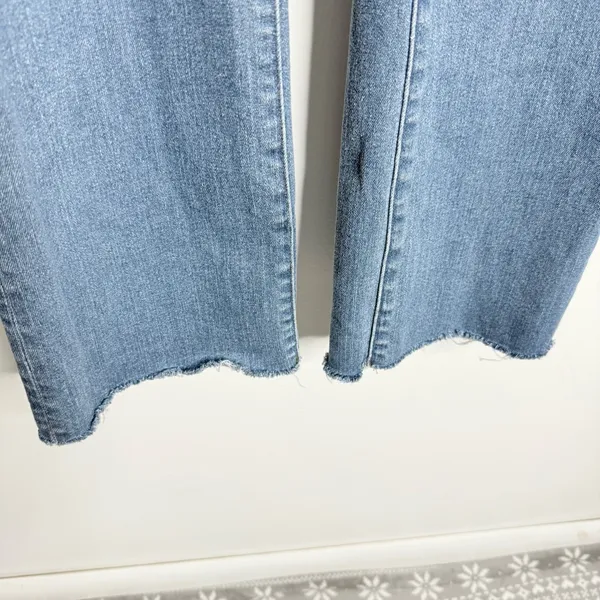 Madewell Kick Out Crop Jeans in Cherryville Blue Wash Size‎ 26 Tall Minimalist - Image 9