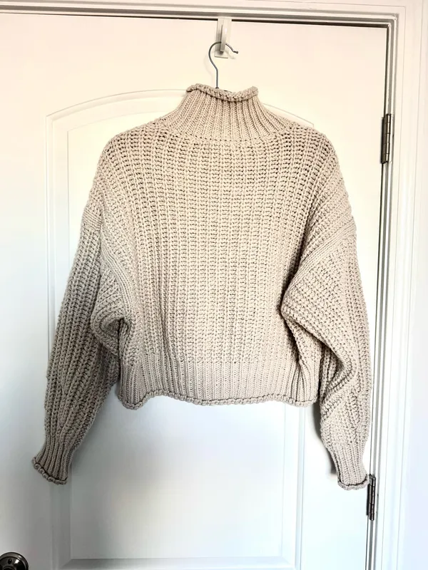 H&M Beige Knit mock neck Sweater - Image 5