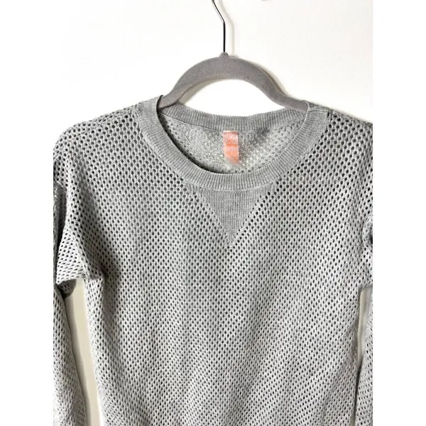 Maaji‎ Activewear Gray Mesh Knit Long Sleeve Sweater Crew Neck Women Medium - Image 3