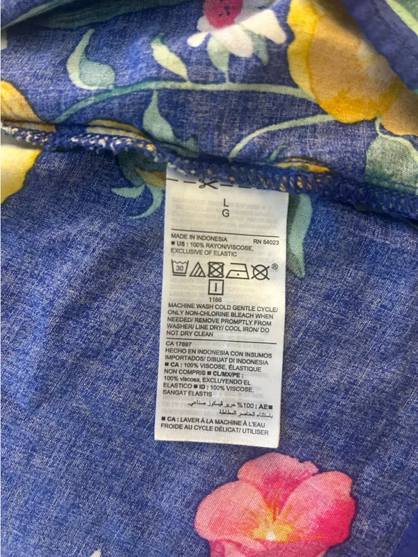 Old Navy Top Women’s Medium Sleeveless - Image 5