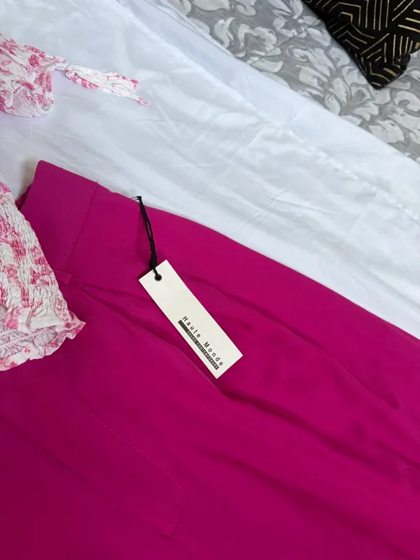 J for Justify High-Waist Wide-Leg Pants in Fuchsia - Image 6