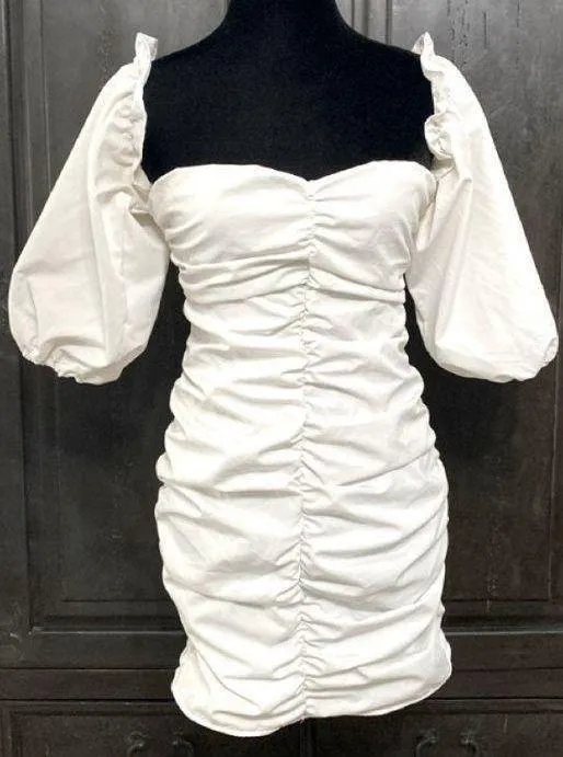 White dress with attached short Puffy sleeves - Size Medium - Image 3