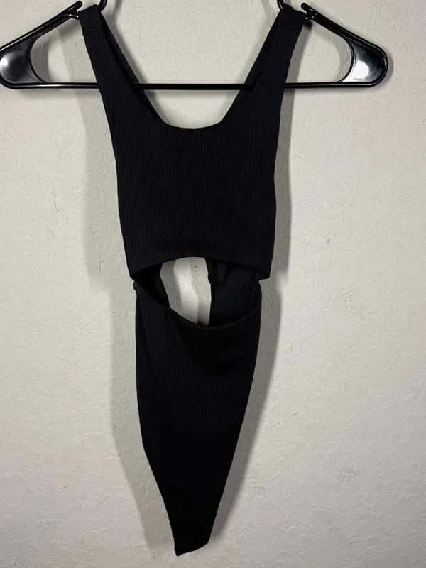 For Love & Lemons Keyhole Cutout Front Ribbed Bodysuit Sz XS - Image 2