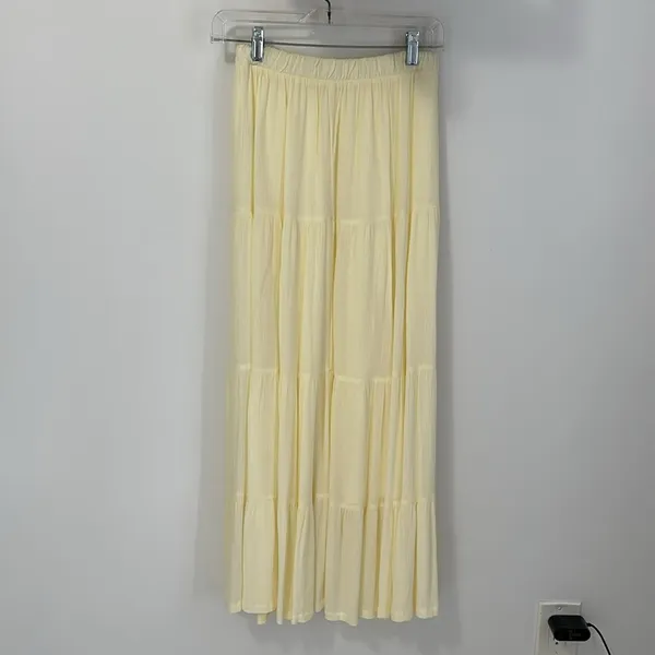Z Supply Nicola Crinkled Gauze Tiered Maxi Skirt Pale Yellow - Image 4