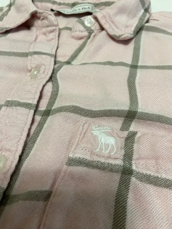 Abercrombie & Fitch pink plaid button up shirt Size S #preppy #flannel - Image 3