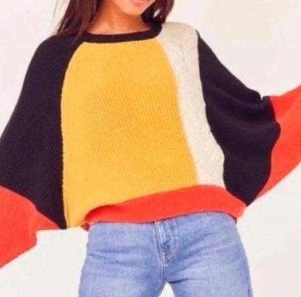 Moon & Madison cropped color block cable sweater L - Image 3