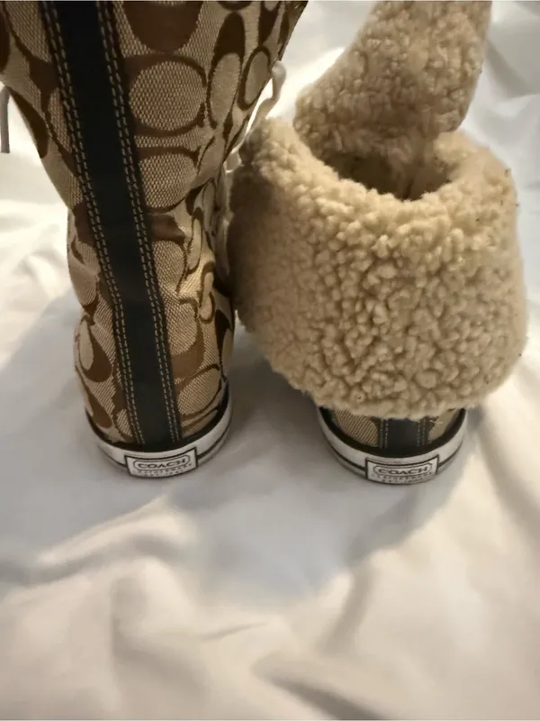 EUC Coach Bonney Shearling Brown and Tan Signature Monogram High Top - Image 5
