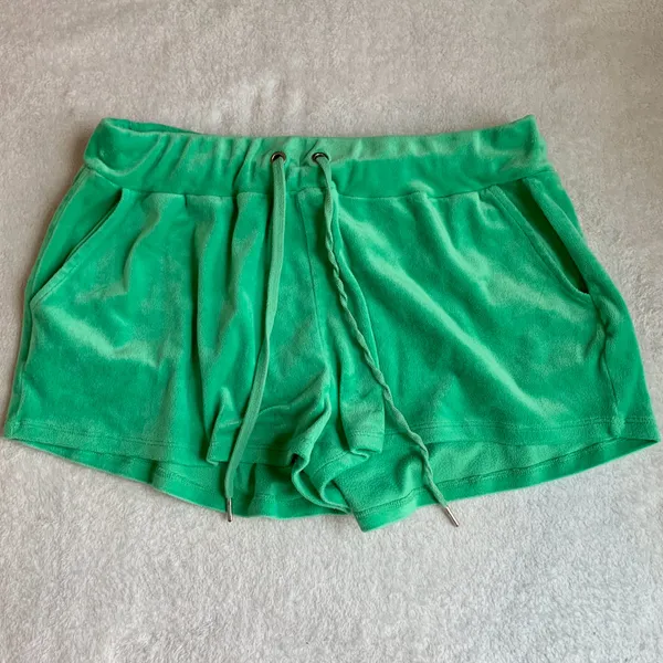 H&M Green Sweat Shorts - Image 3