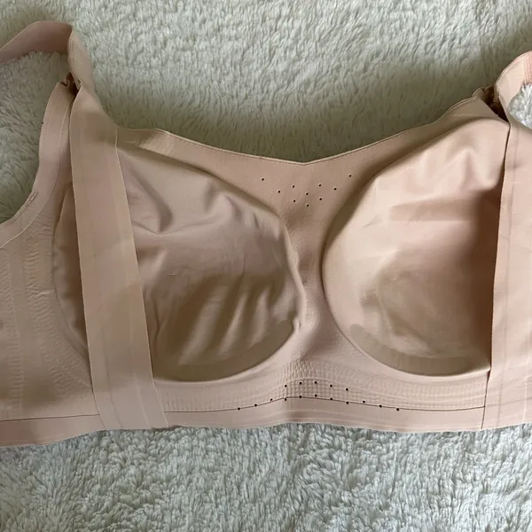 Momcozy Hands-Free‎ Nursing & Wearable Pumping Bra - Beige Large - Image 5