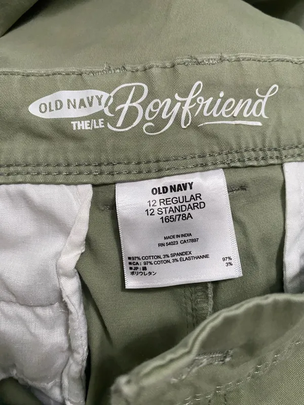 Old Navy Women's Olive Green Straight Leg Chinos - Image 3