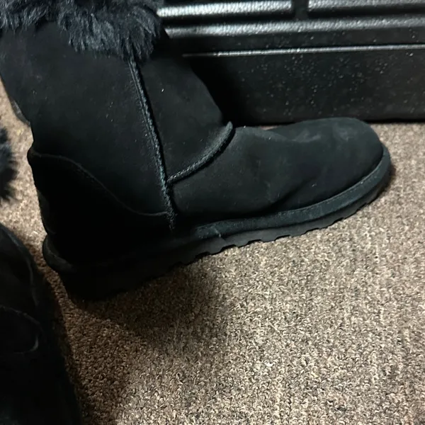BearPaw Black Suede Boots - Image 3