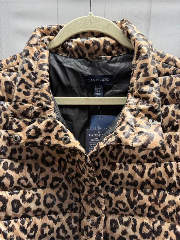 Lands' End NWT Leopard Print Down Filed Lightweight Packable Puffer Jacket - Image 3