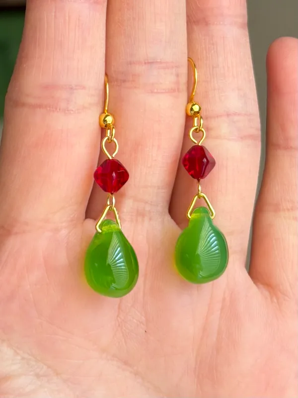 Handmade quality Czech glass beads retro fairy whimsy dangle earrings🌿❤️ - Image 4