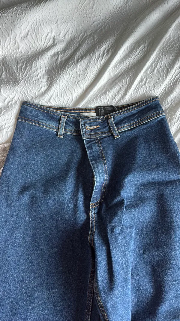 ZARA Jeans High-Rise - Image 5