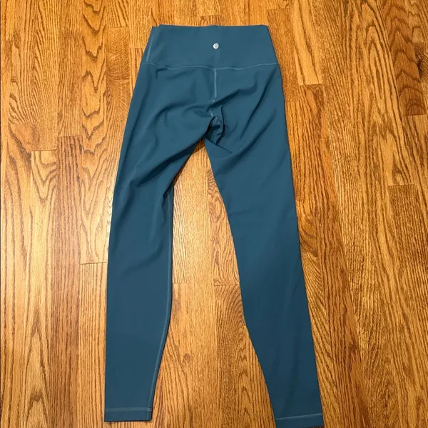 Lululemon wonder under 28 inch leggings - Image 3