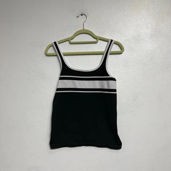 Athleta Black Ribbed Renew Seamless Square Neck Tank Top Sz S - Image 2
