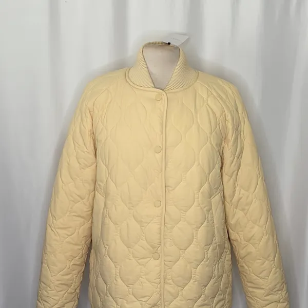 NWT!! VARLEY Luca Quilted Jacket Solid Reed Yellow Bomber Snaps Solid Medium - Image 3
