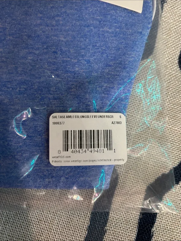 Salta Seamless Long-Sleeve Under scrub Ceil Blur Size Small NWT - Image 7