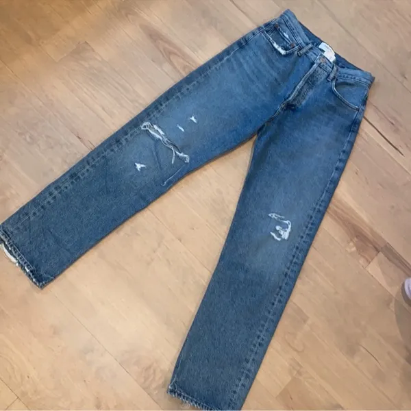 Like New Agolde 90’s pinch waist distressed jeans - Image 3