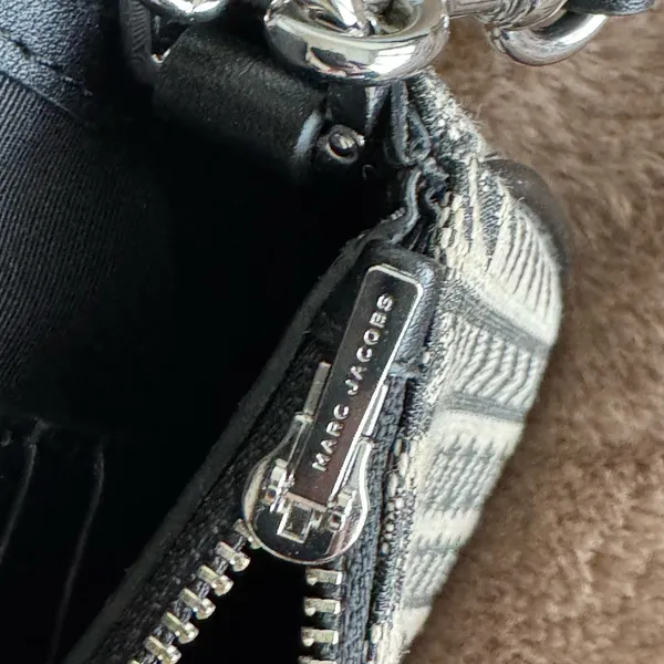 🛎️ Clearance MARC JACOBS THE MONOGRAM J MARC MINI SHOULDER BAG  Black Multi - Image 9