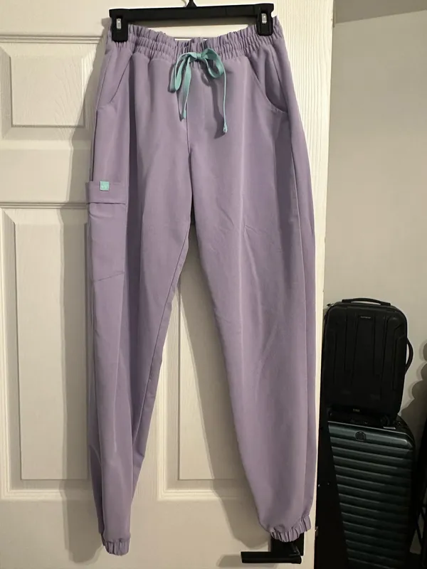 Garde Malade Scrub Set : Lavender Purple - Image 5