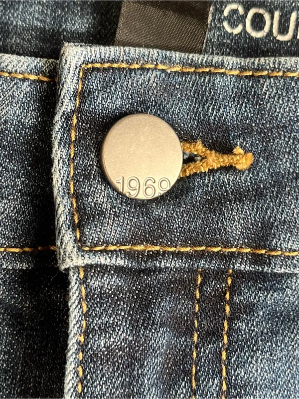 GAP 1969• Straight leg dark denim jeans• Sz 12 - Image 2