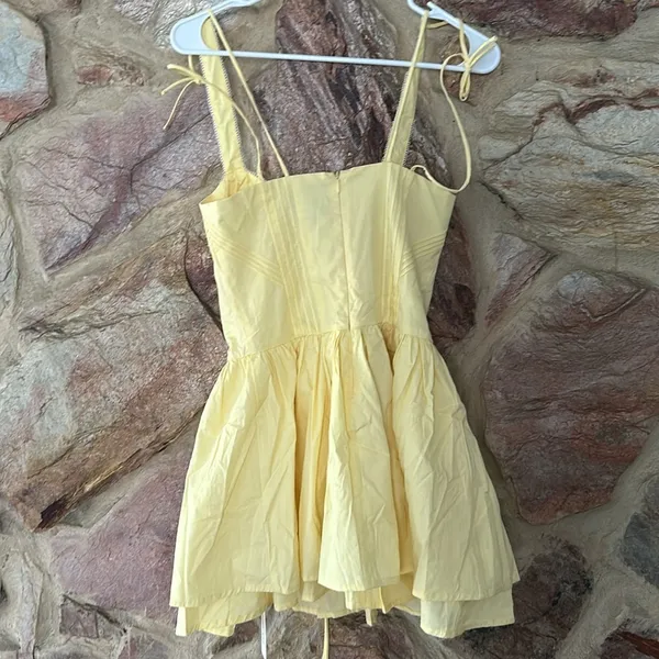 Commense Tied Front Sleeveless Pleated Dress size Xs - Image 5