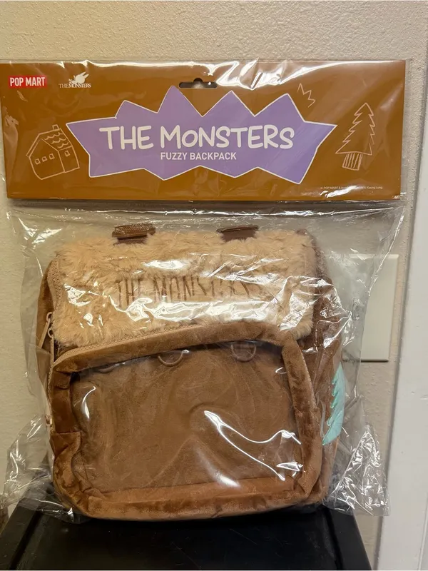 Membership Exclusive POP MART The Monsters Fuzzy Backpack Labubu - Image 2