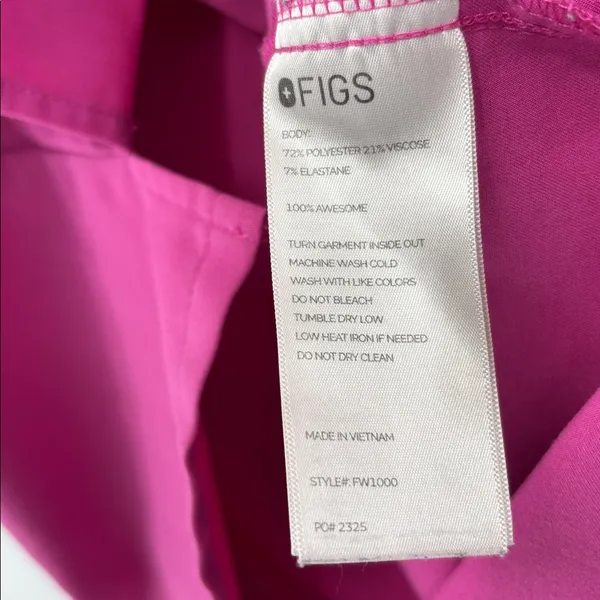 FIGS Catarina One Pocket Scrub Top in Pink Women’s Size Medium - Image 7