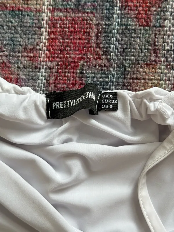 Pretty Little Thing Dress Bodycon - Image 6