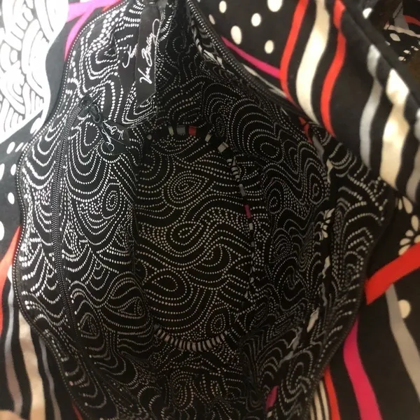 Vera Bradley Northern Stripes Large Trimmed Vera Shoulder Bag W/ Pockets Quilted - Image 10
