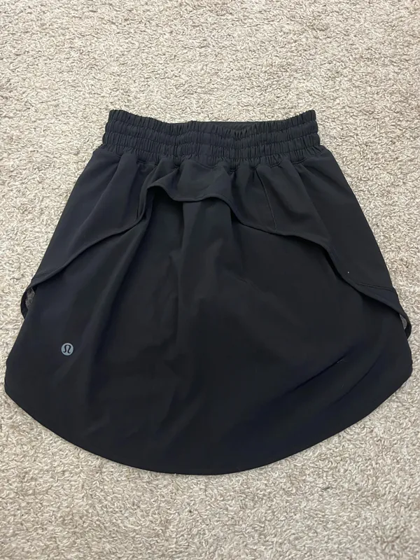 Lululemon Skirt Black - Image 3