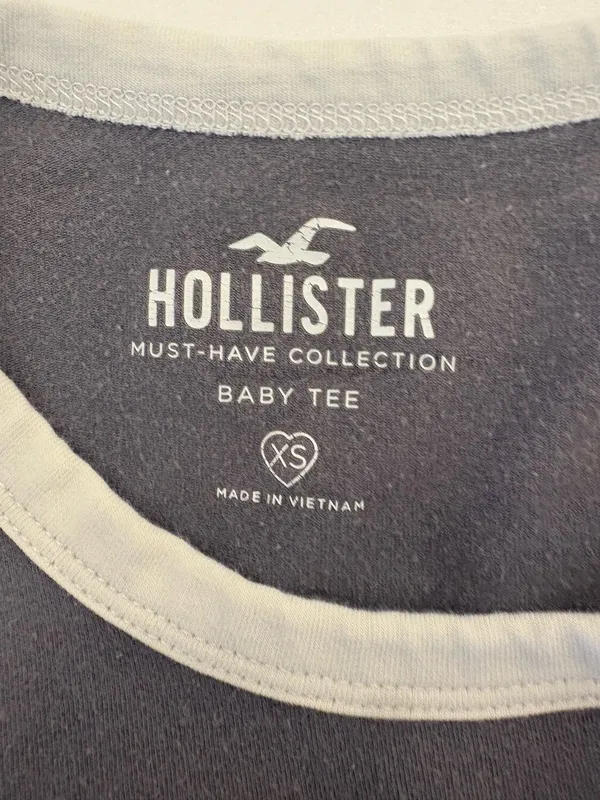 Hollister Baby Tee  - Image 2