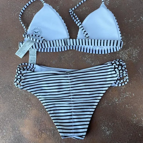Hollister swin Black and white striped bikini set sz small - Image 3