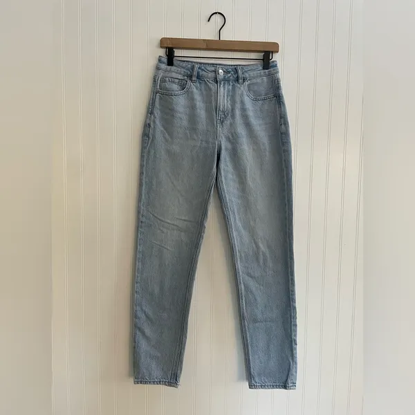 AMERICAN EAGLE Women’s AE Strigid Mom Jean in Blue Breeze Wash Denim Size 4L - Image 6