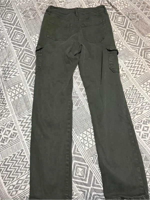Well Worn Olive Cargo Pants Womens 6/28 Utility Stretch Straight Leg Green - Image 3