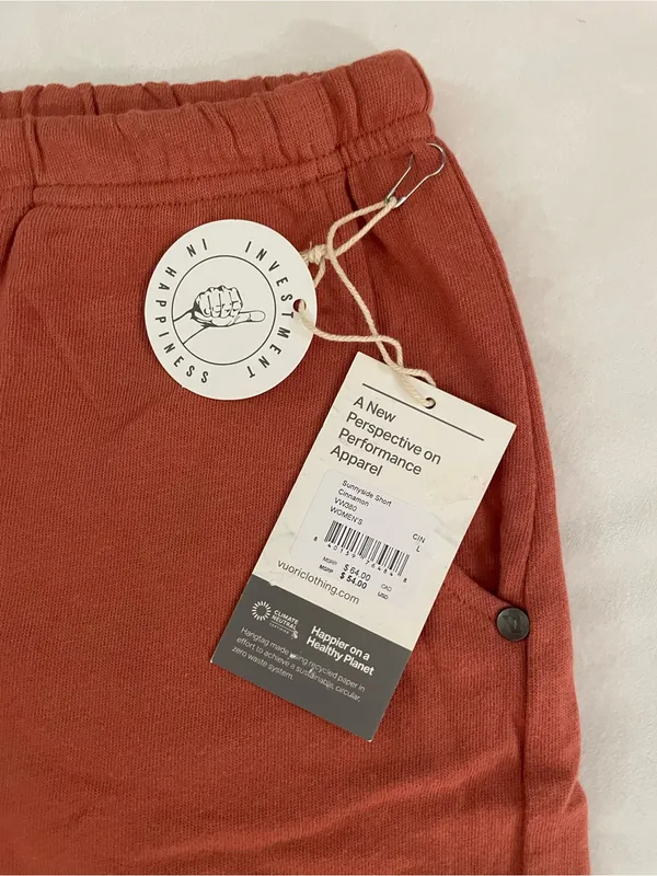Vuori NWT Sunnyside Shorts with Pockets Cinnamon Color Size L - Image 7