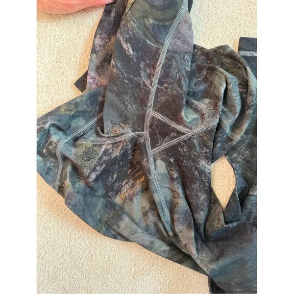 Lululemon‎ Wunder Under Hi-Rise Tight *Full-On Luxtreme 28" Size 4 - Image 7