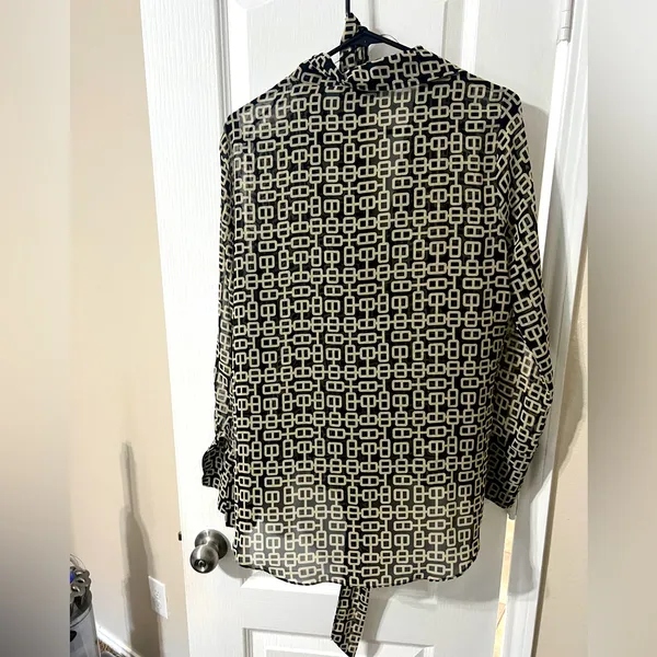 Zara Black and Cream Chain Pattern Top - Image 3
