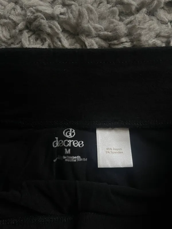 black skirt - Image 2