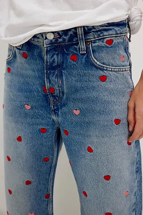 NWT Free People Heart Deep Trance Embroidered Dropped Boyfriend Jeans. Size 26 - Image 2