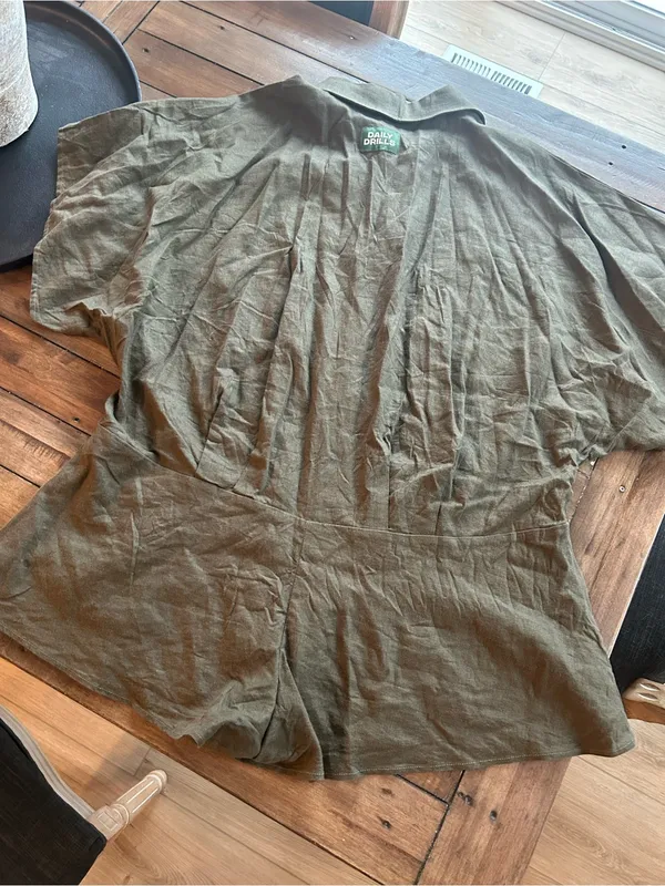 Daily Drills Linen Green Button Down Romper M/L - Image 10