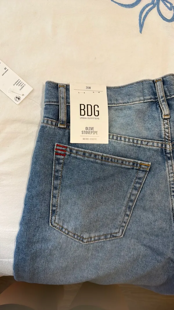 BDG Mid-Rise Olive Stovepipe Jeans - Image 2