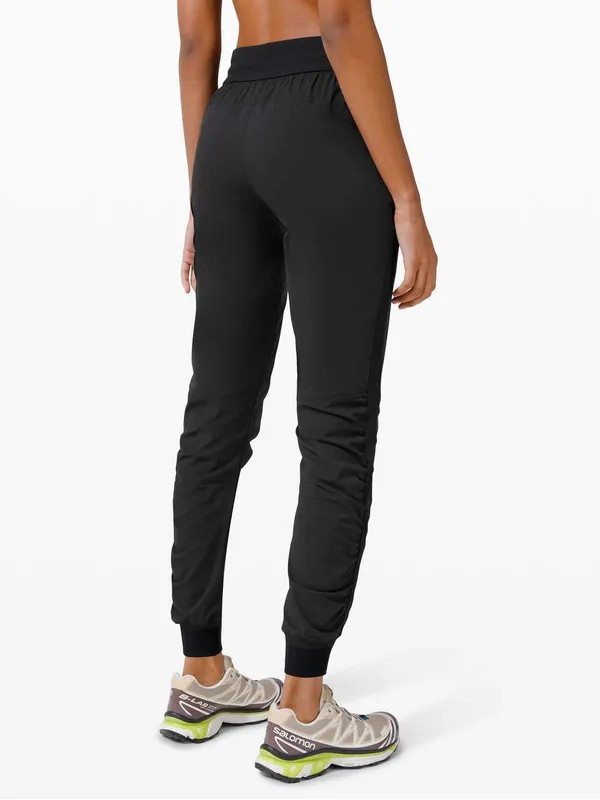Lululemon Beyond the Studio Jogger Black Size 8 - Image 5