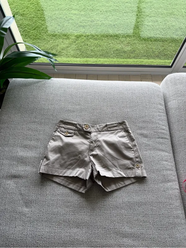 Banana Republic Women's‎ Button-Accent Shorts in Burgundy and Khaki - Image 2