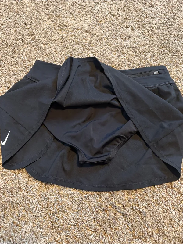 Nike Women’s Black & Gray Heather Tankini Top with Black Swim Skort - Image 12