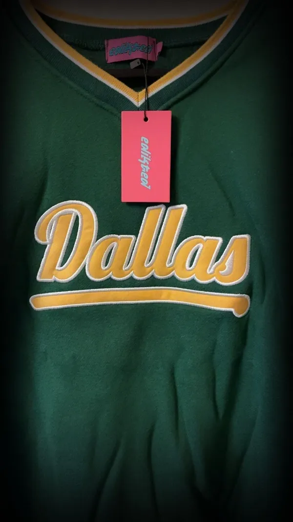 Edikted Women's Dallas Appliqué V-Neck Sweatshirt Green - Image 2