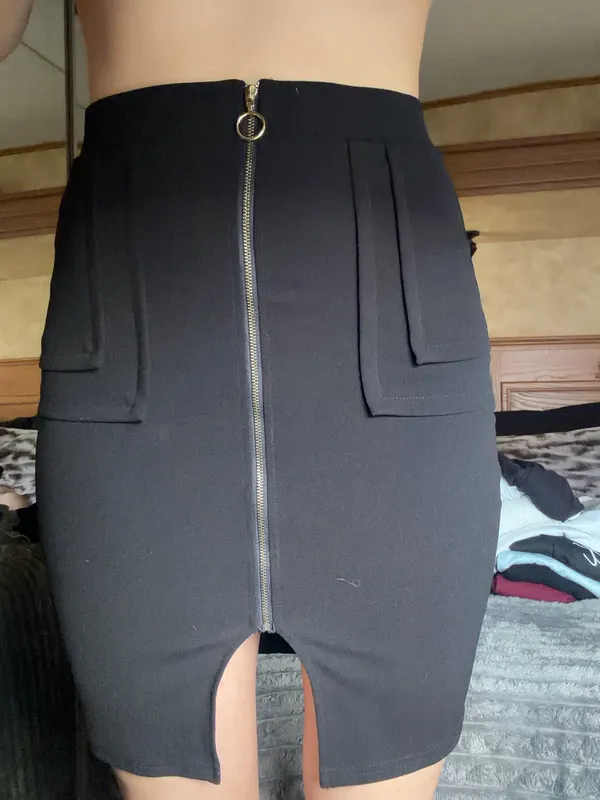 FashioNova Black skirt - Image 2