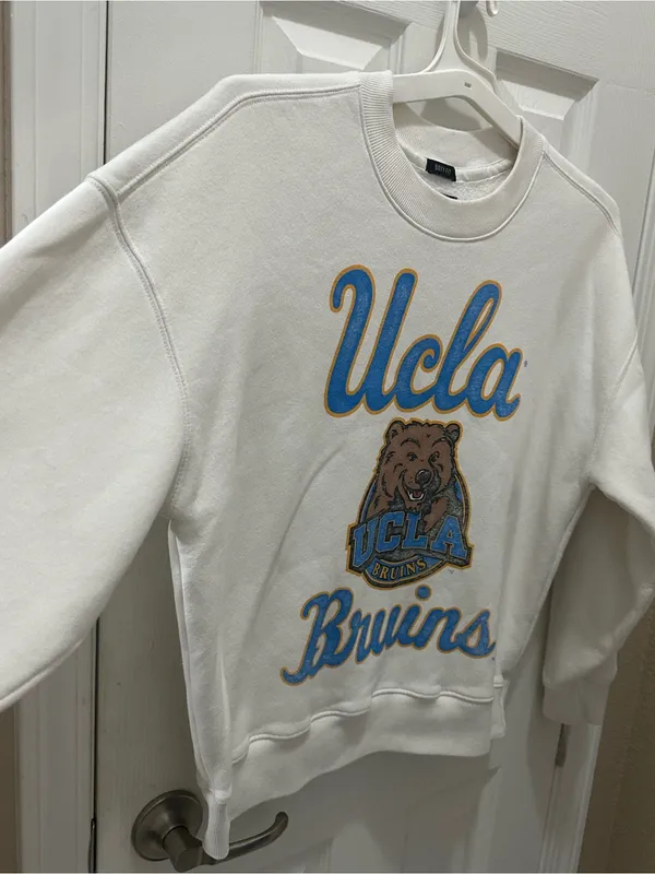 HOLLISTER UCLA Bruins Boxy Fit crewneck sweatshirt size XS - Image 10