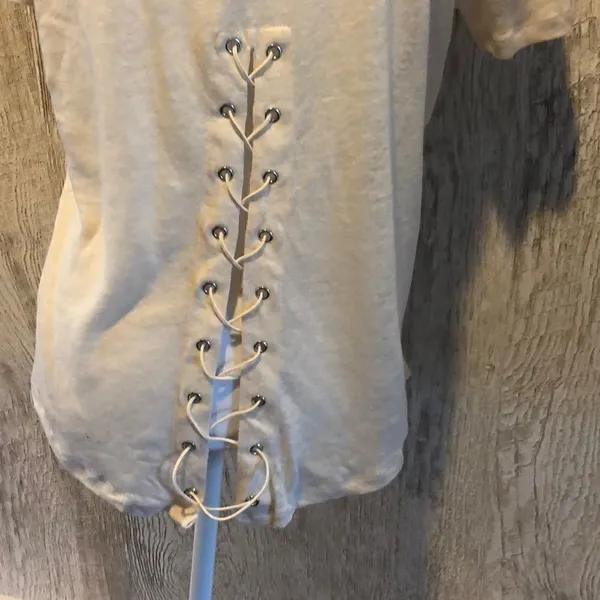 Generation Love Cream Linen Top with Lace-Up Detail on Shoulders and Back Medium - Image 5